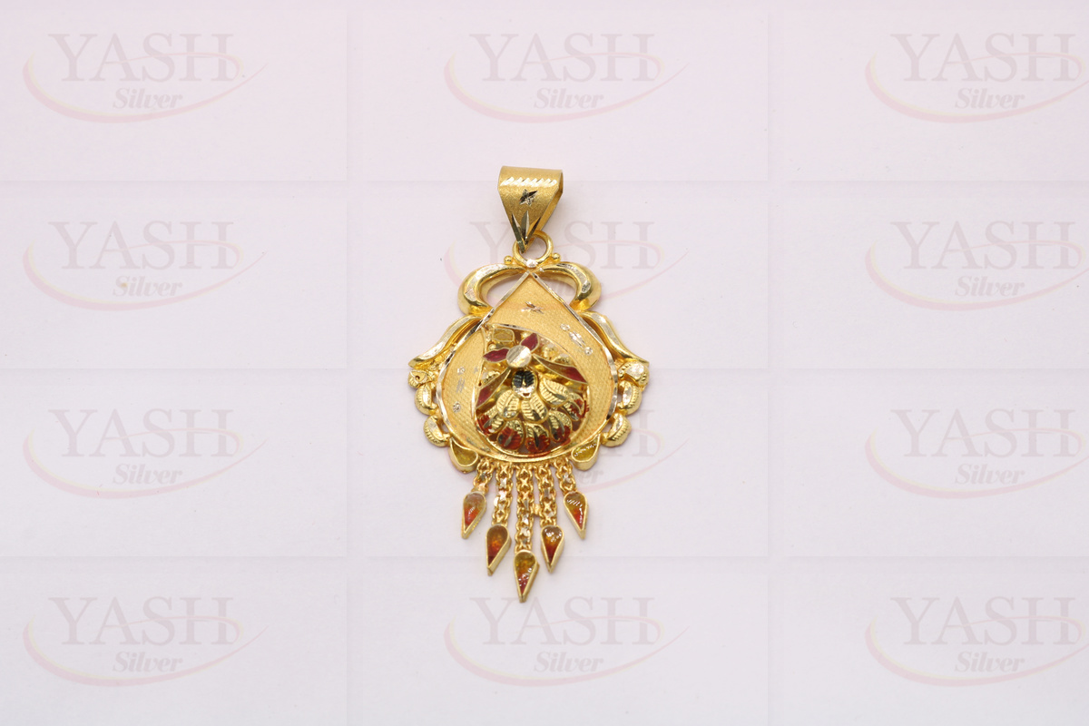 single kunda gold pendant